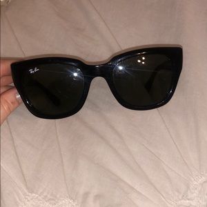 Ray Ban sunglasses 🕶